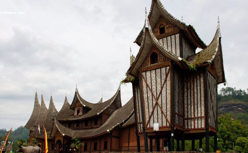 Menyusuri Budaya Minangkabau