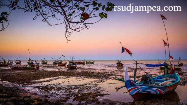 Pantai Banyutowo: Surga Tersembunyi di Jawa Tengah